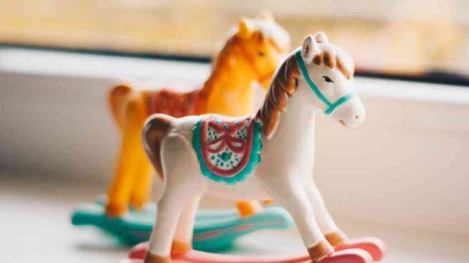 ¿Cómo hacer un caballito de madera? 