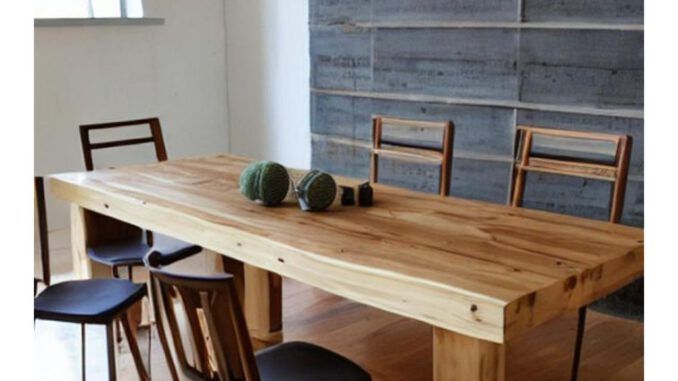 mesa de madera de pino
