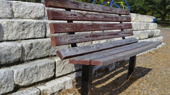Cómo quitar barniz de la madera paso a paso